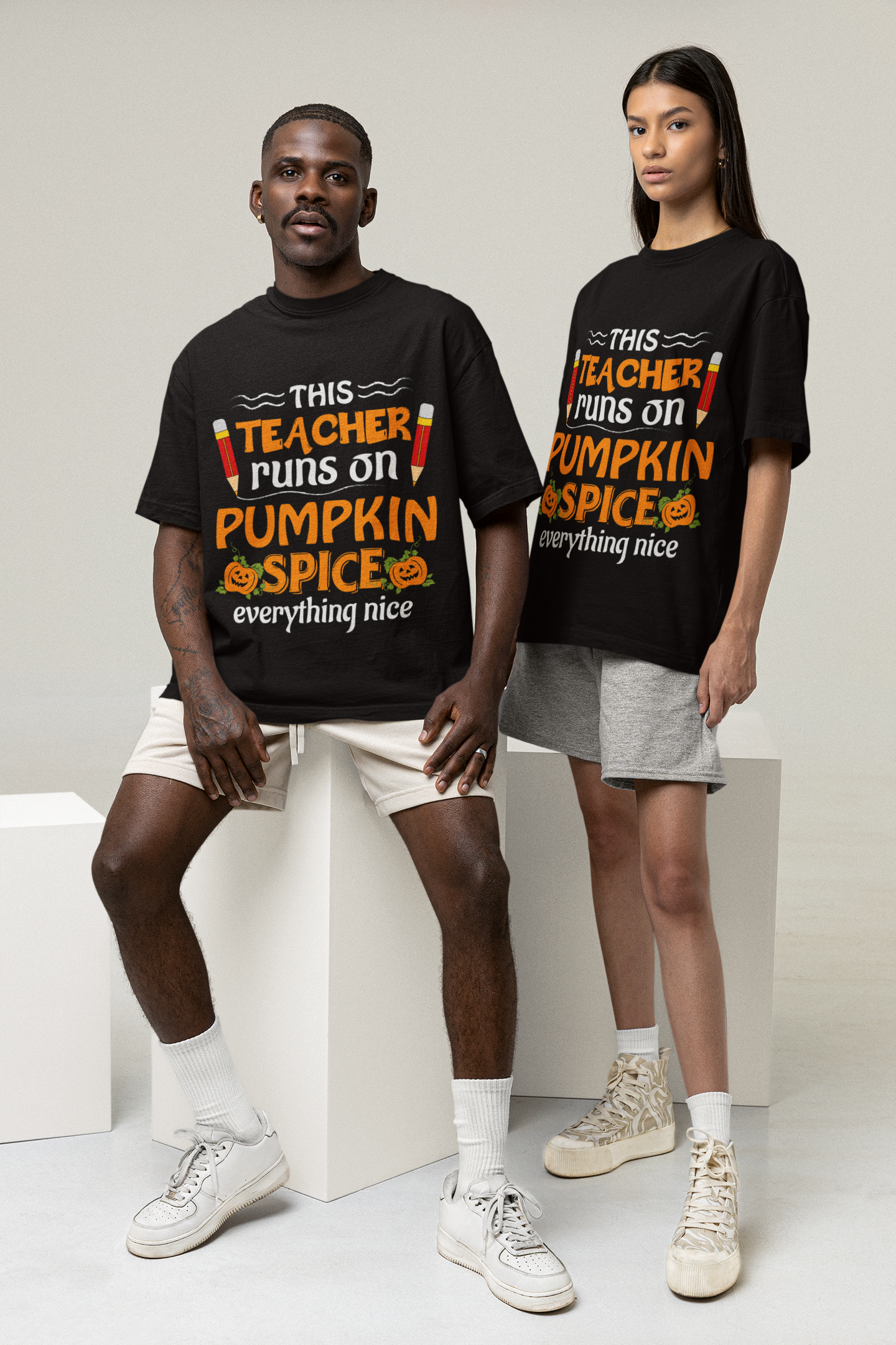 Halloween Teacher T-Shirt - This Teacher Runs On Pumpkin Spice